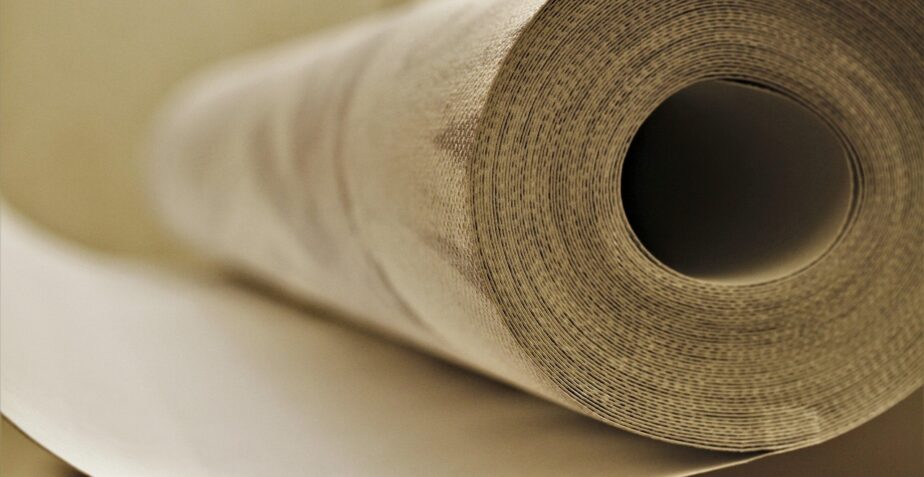 Décoller le papier peint : comment faire sans abîmer ton mur ?