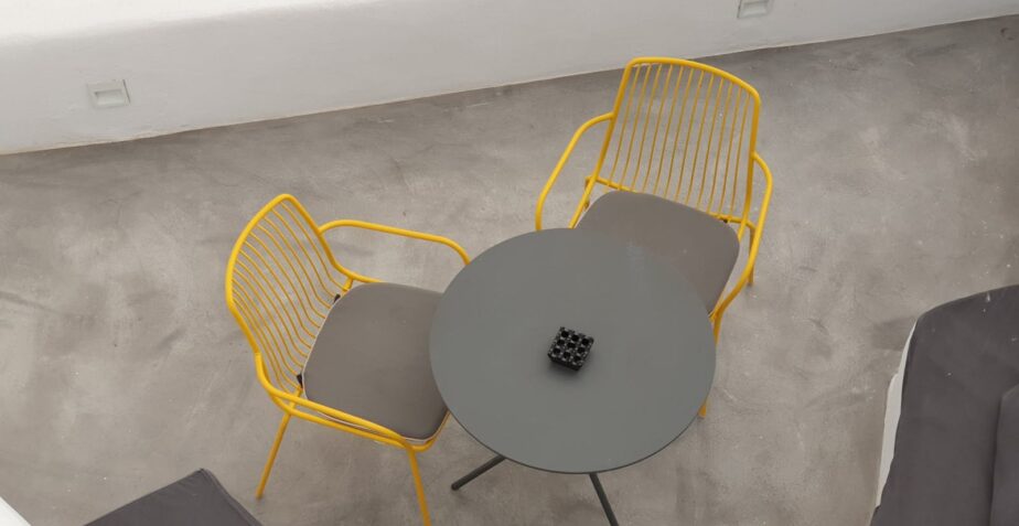 Comment peindre une terrasse en béton : guide pratique étape par étape