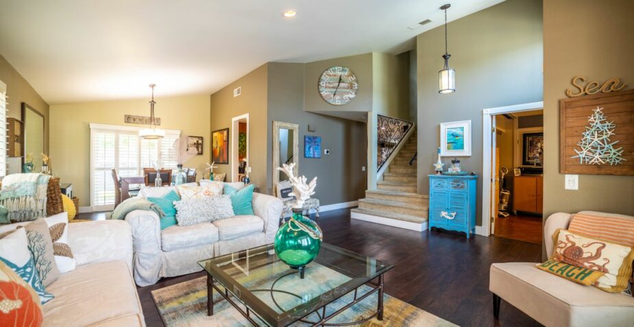 La règle des 3 couleurs en décoration : comment l&rsquo;appliquer ?