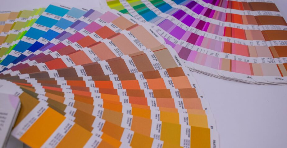Tendances couleurs peinture 2027 : les teintes qui vont transformer vos intérieurs